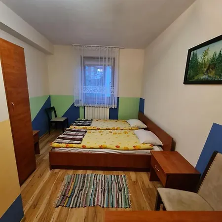 Gosciniec Halka Hostel *
