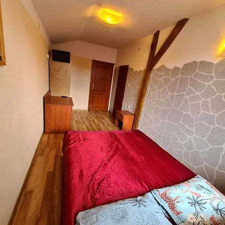 Gosciniec Halka Хостел *