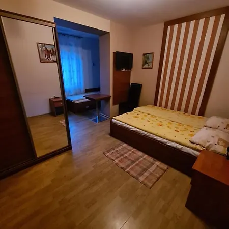 Hostel Gosciniec Halka *
