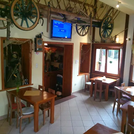 ホステル Gosciniec Halka *